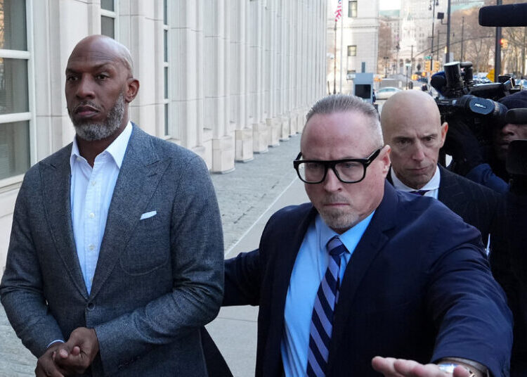 Chauncey Billups, N.B.A. Coach in Gambling Case, Pleads Not Guilty
