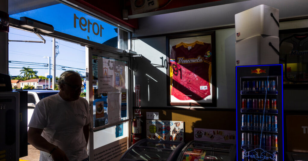 Send Troops to Venezuela? In Florida, the Question Splits a Community.