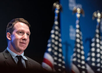 Fears About A.I. Prompt Talks of Super PACs to Rein In the Industry