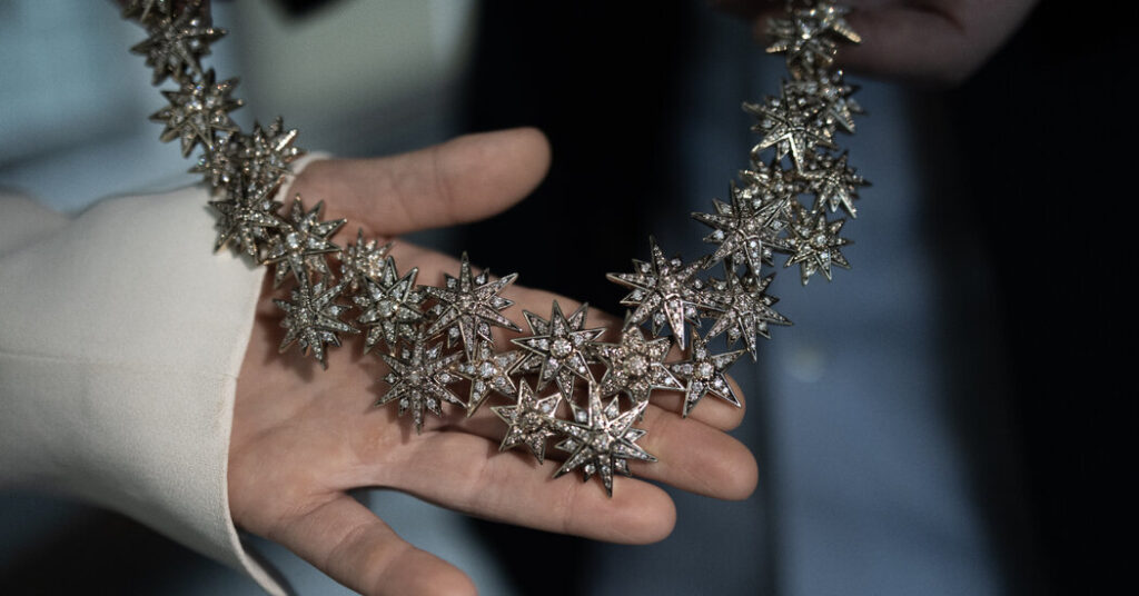 Design Now Drives a Brazilian Jewelry Brand