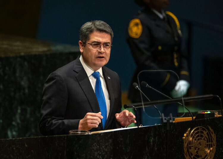 Trump Announces Pardon for Honduran Ex-President Convicted in Drug Case