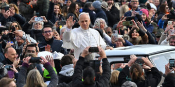 Pope Leo Set to Visit Mideast on First Trip as Pontiff