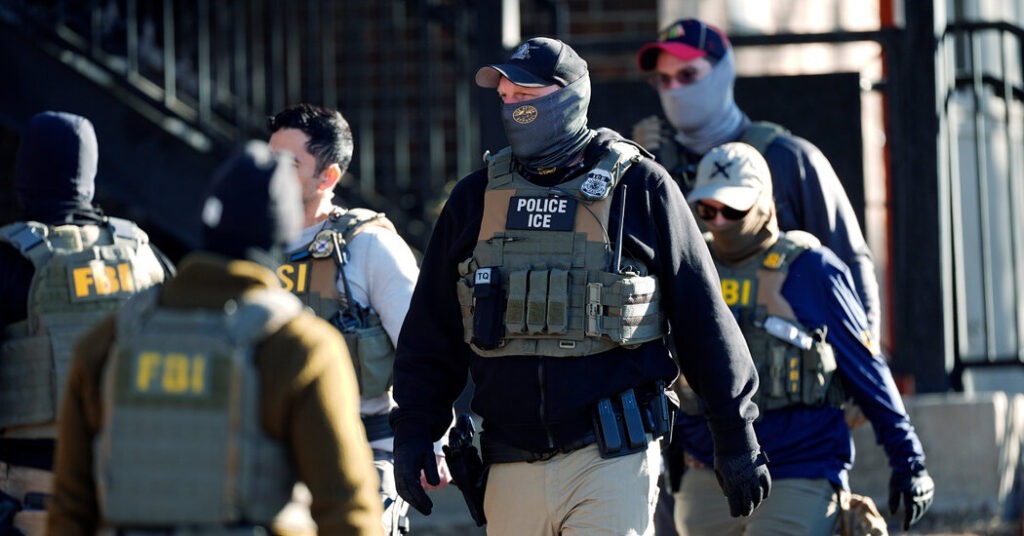 Colorado Judge Tells Immigration Agents to Stop Arrests Without Warrants