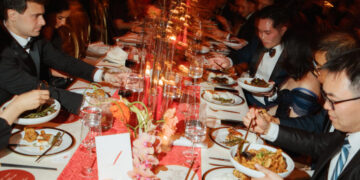 They’ve Got the Whole World on Their Wedding Plates