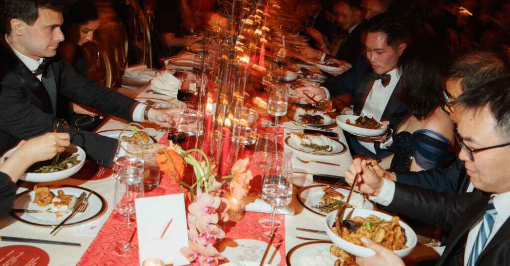 They’ve Got the Whole World on Their Wedding Plates