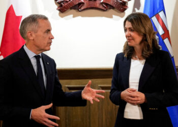 Canada Lifts Laws to Allow Alberta Oil Pipeline, Turning From Climate Focus