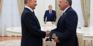 Putin Defends Witkoff Against Accusations of Pro-Russia Bias