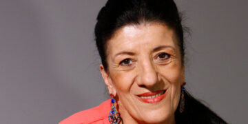 Biyouna, Algerian Star With Tart Tongue Onscreen and Off, Dies at 73