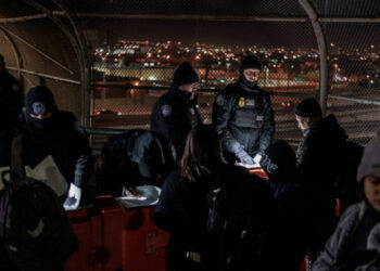 Trump Pauses Domestic Applications for Asylum