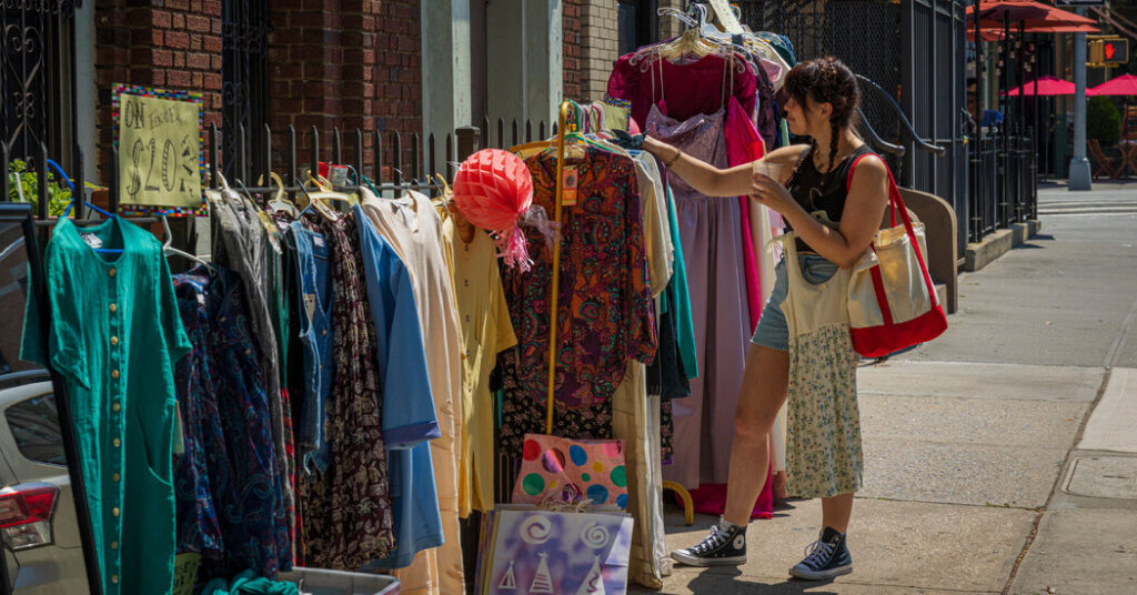 A Fascinating Tale, Unearthed at a Sidewalk Sale