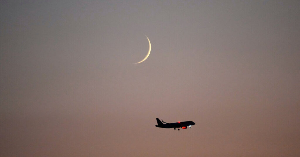 Airbus Orders Software Update for A320 Jets