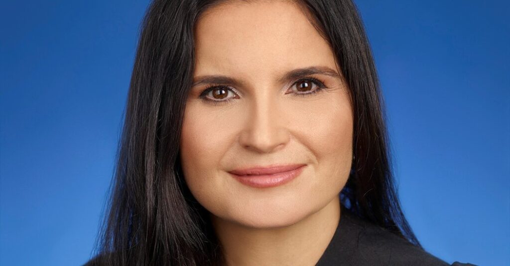 As Trump’s Inquisitors Face Scrutiny, a Divisive Figure Could Play a New Role