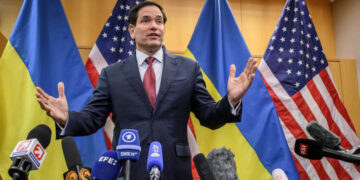 Top Trump Aides to Meet With Ukrainians in Florida on Sunday