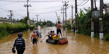 As Cyclone Deaths Pass 120, Sri Lanka Is Overwhelmed by Rescue Demand