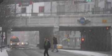 Major Winter Storm Dumps Snow Across Midwest and Upends Travel