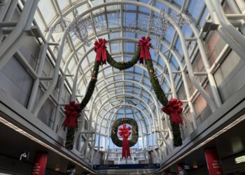 10 festive airports that go all out for the holidays