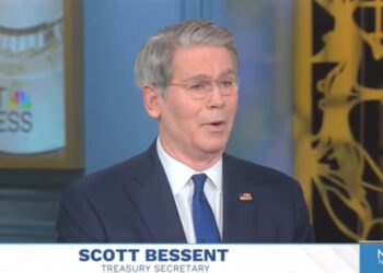 Trump’s Treasury Tsar Mocked for Bizarre Inflation Plan