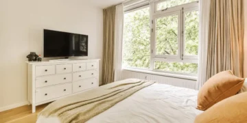 8 things to get rid of in your bedroom, according to professional organizers