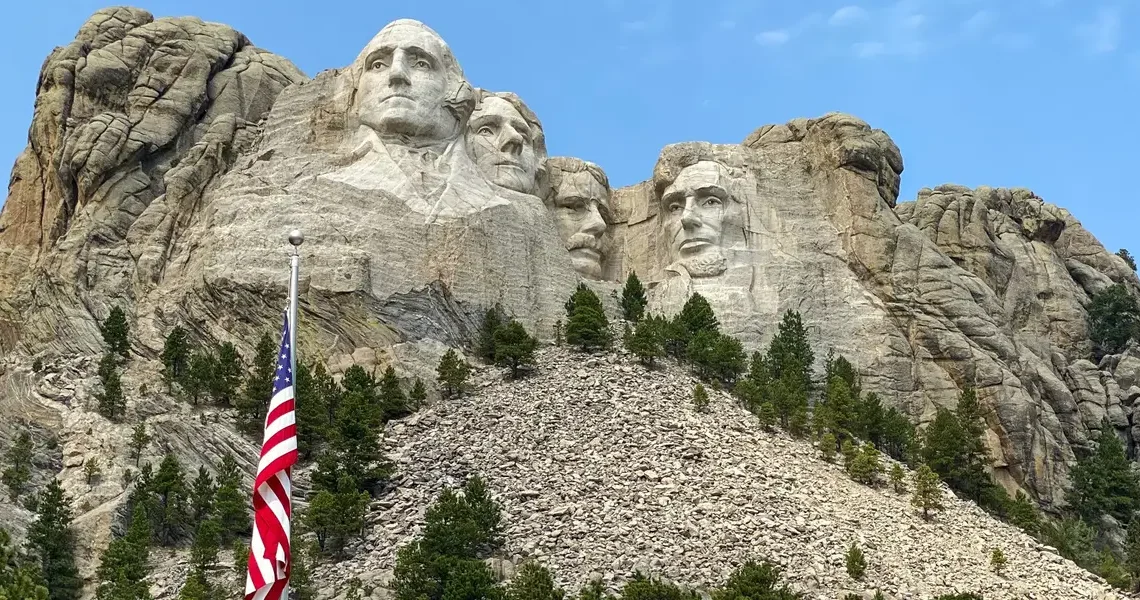 I’ve traveled to all 50 states. These are the 7 most overrated tourist attractions in the US.