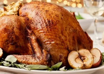I’m a chef with over 15 years of experience. Here’s how I prepare a perfect turkey every time.