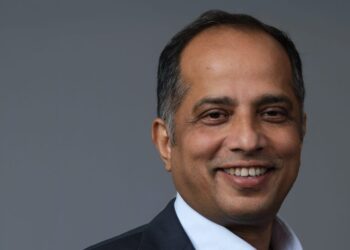 How AI will affect jobs at banks’ front, middle, and back offices, according to a 20-year banking veteran