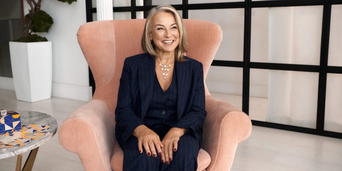 Relationship guru Esther Perel is starting a Substack newsletter in an age of AI chatbots and ghosting