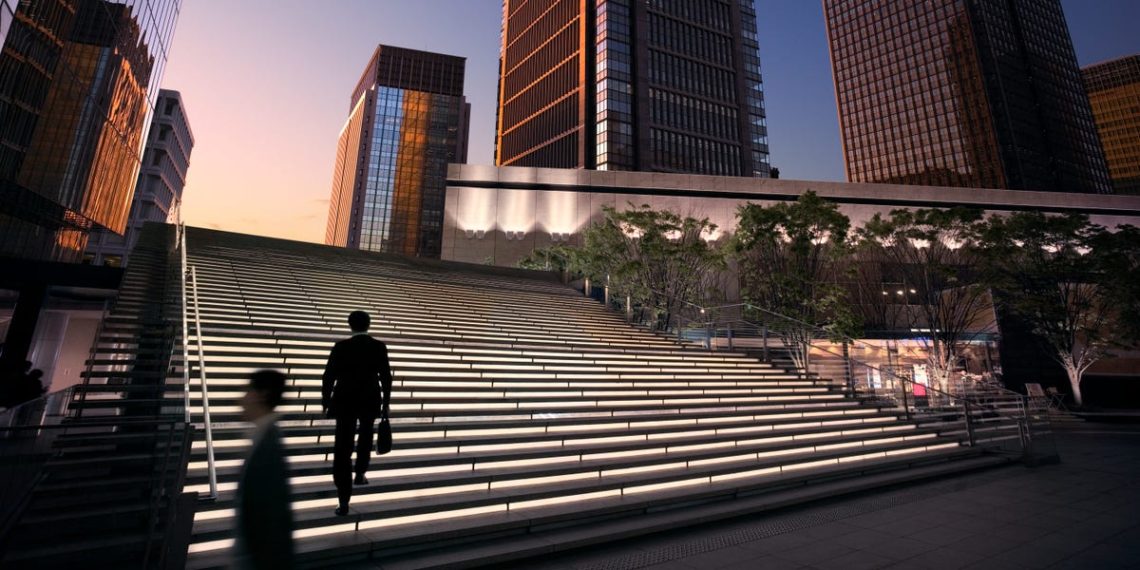 I asked 8 execs last month about the best career advice they ever received