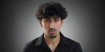 A 17-year-old earned $72,000 after investing his e-commerce profits into stocks. Here’s why he bet on the tech industry.