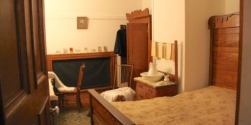 Photos show what it was like to be a servant during the Gilded Age