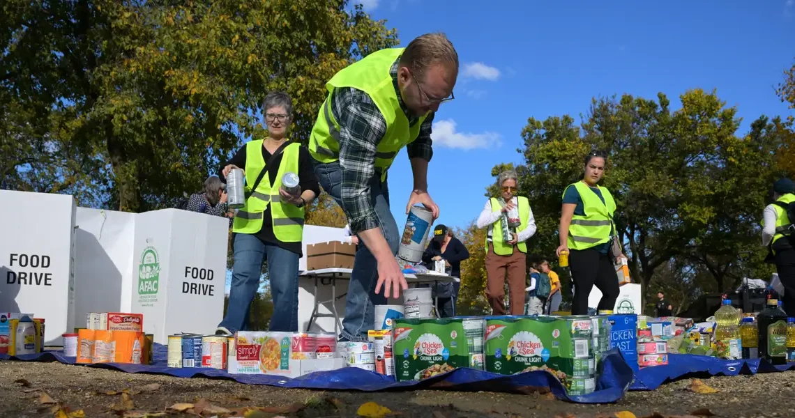 Supreme Court extends order blocking full SNAP payments