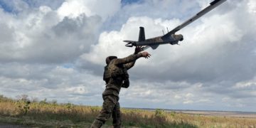 A surge in Ukrainian and Russian drones with a longer reach is widening the front-line ‘kill zone’