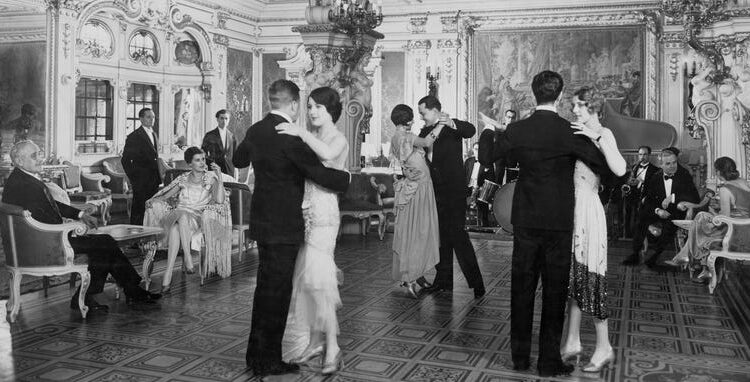 Vintage photos show what life really looked like in the 1920s