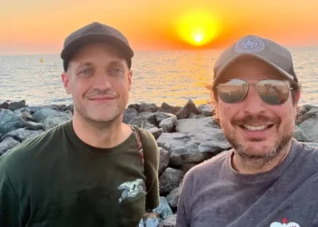 I became friends with a stranger on vacation. Despite living on separate continents, we’re still close 5 years later.