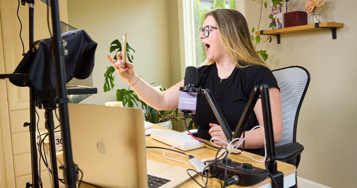 I’m the founder and CEO of Her First $100K. I give my team a lot of flexibility &mdash; here’s how I structure my own workday.