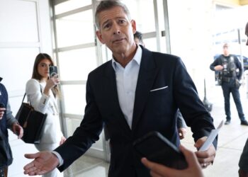 Transportation Secretary Sean Duffy warns a ‘substantial’ number of Americans won’t be able to travel for Thanksgiving