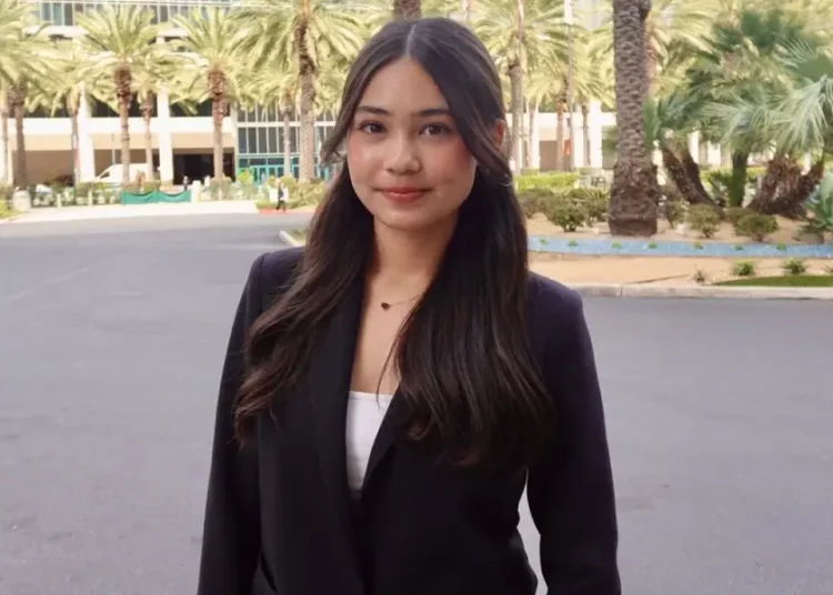 I’m a high school senior applying to over 20 colleges. I’m ignoring classic advice and don’t care about appearing well-rounded.