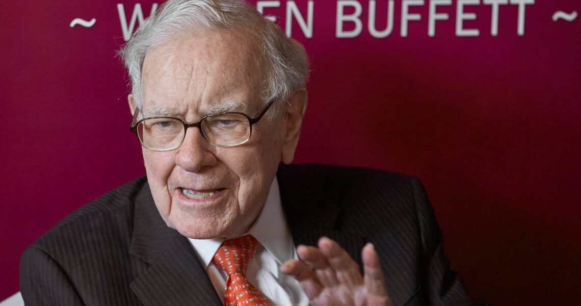 Warren Buffett shares his biggest leadership lessons after decades at the top