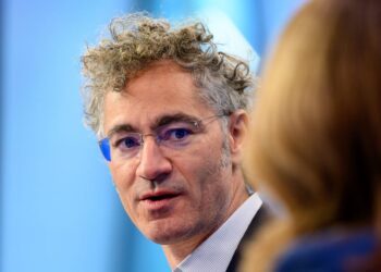 Alex Karp says the left’s ‘Mamdani wing’ and the ‘woke right’ are the biggest threats to Palantir