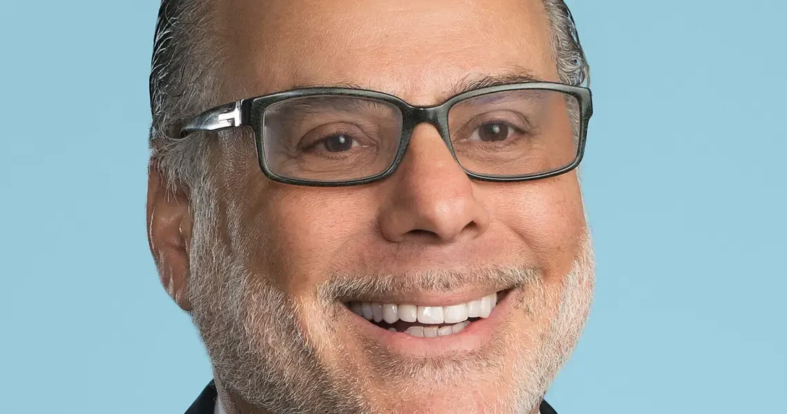 Jeff Bezos’ dad hired a CEO to run his fortune. Here’s why the superrich are poaching Wall Street bankers to manage theirs.