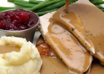 All the chain and fast-food restaurants that are open on Thanksgiving Day 2025