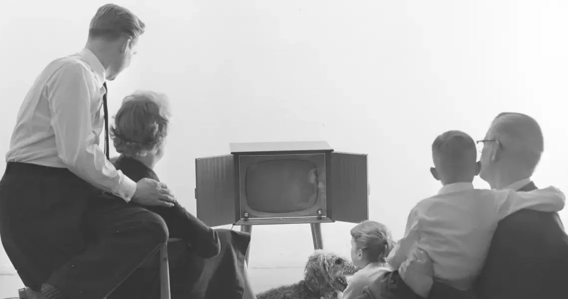 Amazing stat: Only half the homes in America have cable TV anymore