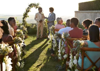 After attending over 100 weddings, I no longer ‘cover my plate.’ Instead, I use 4 better methods for giving gifts.