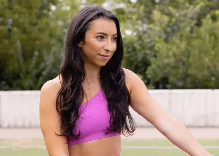 A dietitian shares how the ’80/20 rule’ helps her eat enough protein, fiber — and pastries