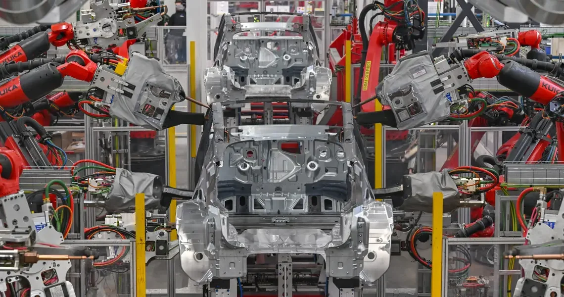 Tesla Production Hell 2: Robot Hardcore