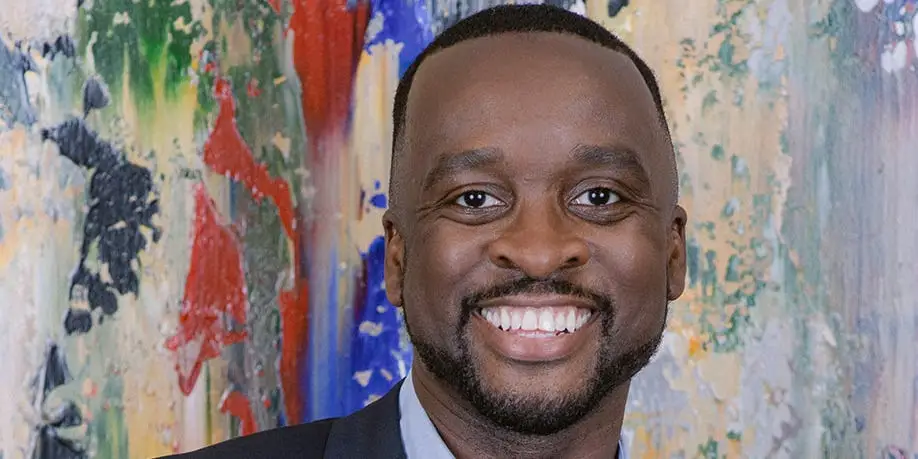 6-figure eBay veterans who have been on the platform for 20 years explain how to make money reselling items