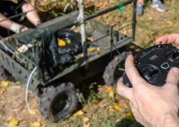 Ukrainian drone teams overcame dense fog by using ground robots to spot Russia’s advances, brigade says