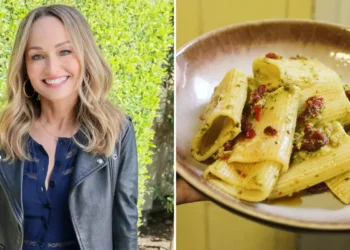 I made Giada De Laurentiis’ 20-minute sun-dried tomato pasta, and it was the perfect weeknight dinner
