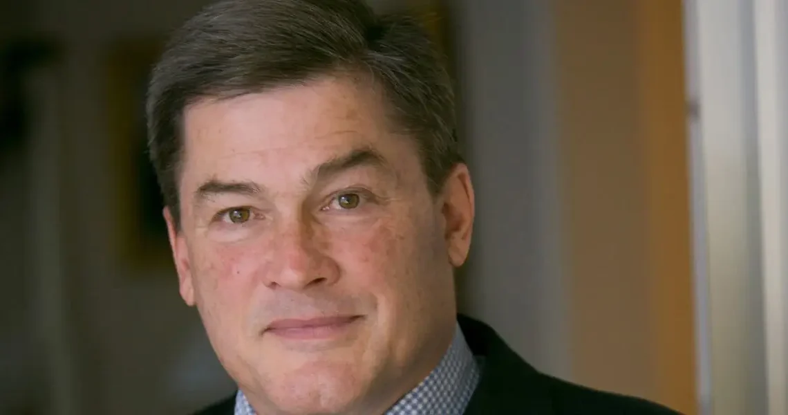 Warren Buffett has backed a winner in Alphabet, and there’s a bigger worry than AI stocks crashing, veteran investor Tom Russo says