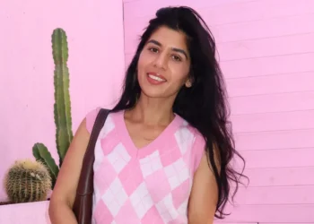 I’ve grown my income by 700% to $600k after 10 years in Big Tech. Here are 4 money tips I live by.