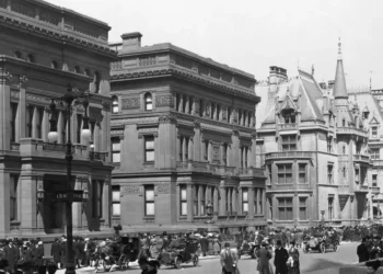 See the Gilded Age mansions on New York City’s ‘Millionaires’ Row’ that have since been demolished